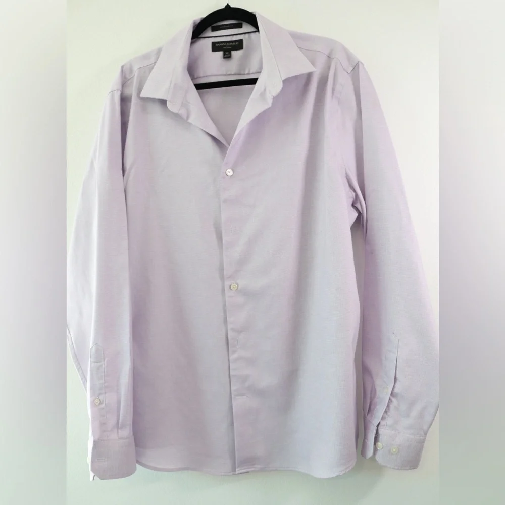 Banana Republic Men's XL Grant Fit Non-Iron 100% Cotton Long Sleeved Shirt LILAC